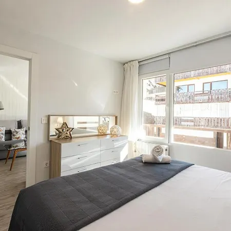 Daire Holidays, Tripp, 1 Dormitorio, 4 Personas, Terraza *
