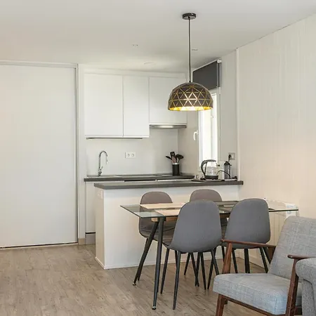 Holidays, Tripp, 1 Dormitorio, 4 Personas, Terraza *