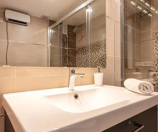 Holidays, Tripp, 1 Dormitorio, 4 Personas, Terraza 公寓 *