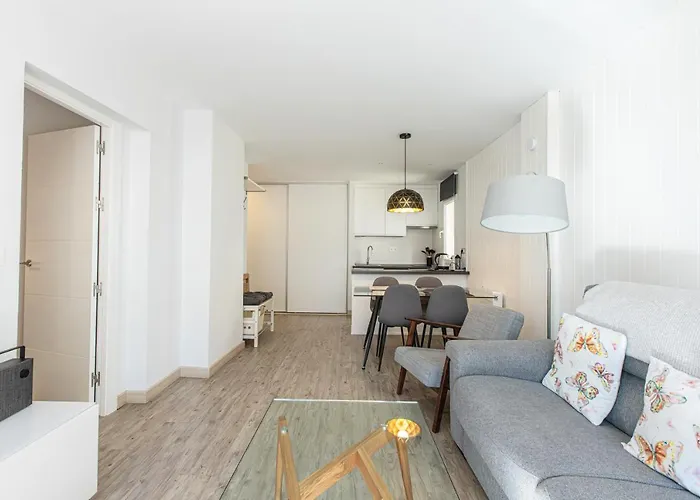 公寓 Holidays, Tripp, 1 Dormitorio, 4 Personas, Terraza 塞拉内华达